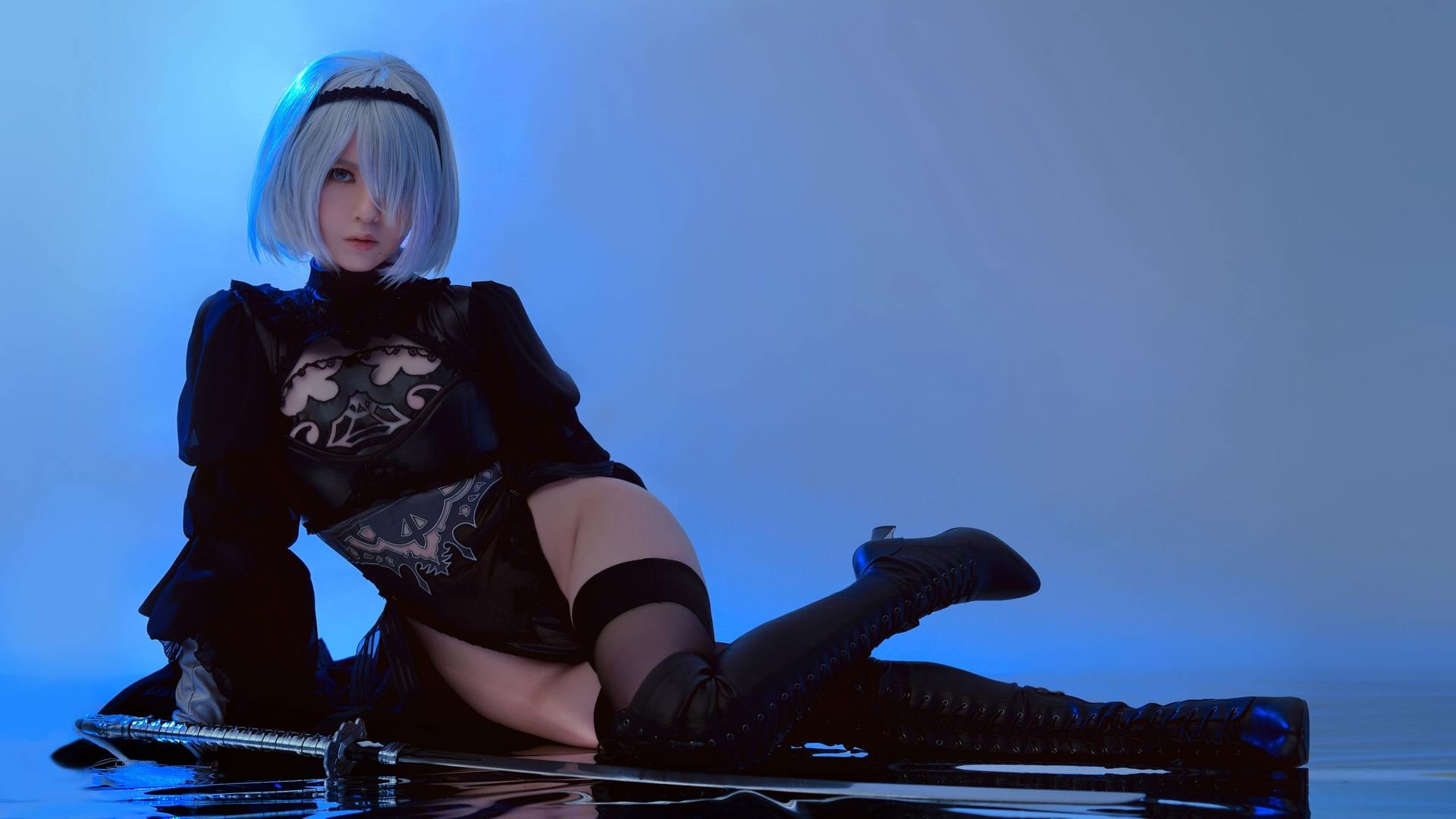 半半子Nier：2B